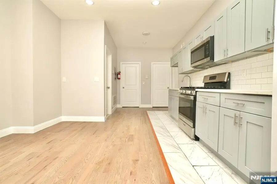 480 Bergen Avenue, Jersey City, NJ 07304 - #3