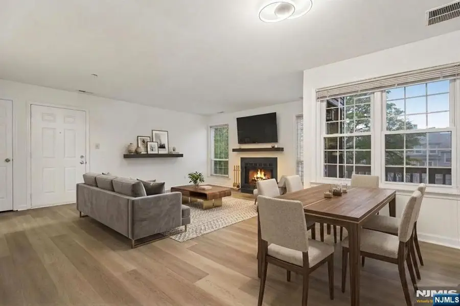 25 Markham Circle, Englewood, NJ 07631 - #3