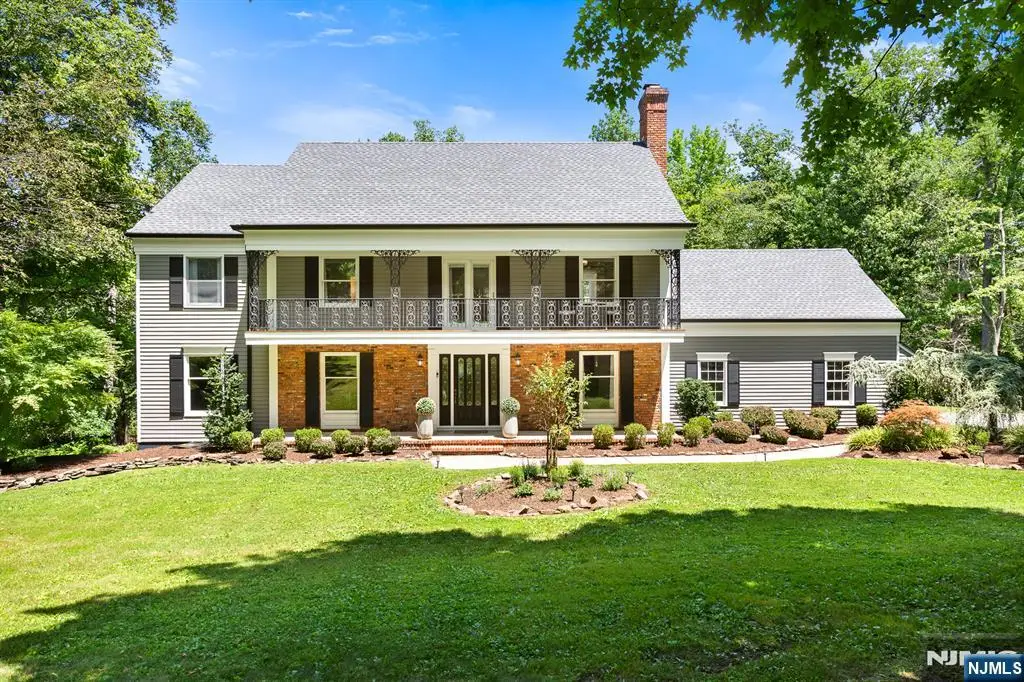 17 Sandalwood Drive, Warren, NJ 07059 - #1