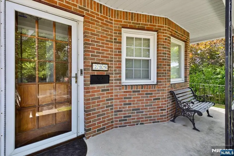 209 Washington Avenue, Rutherford, NJ 07070 - #3