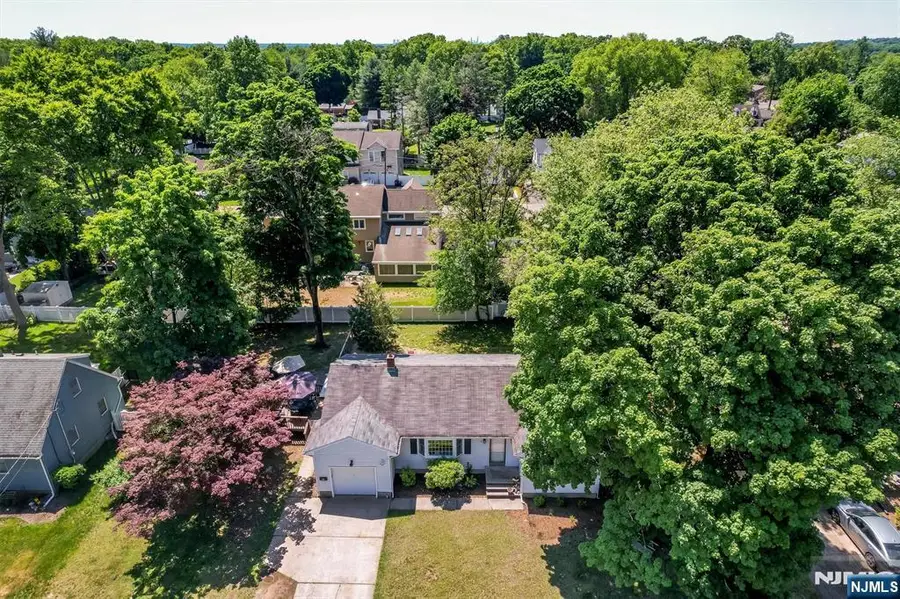 559 Herrmann Avenue, River Vale, NJ 07675 - #3