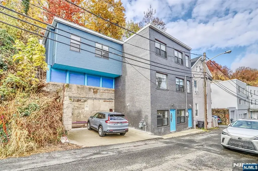9017 Riverside Place, North Bergen, NJ 07047 - #2