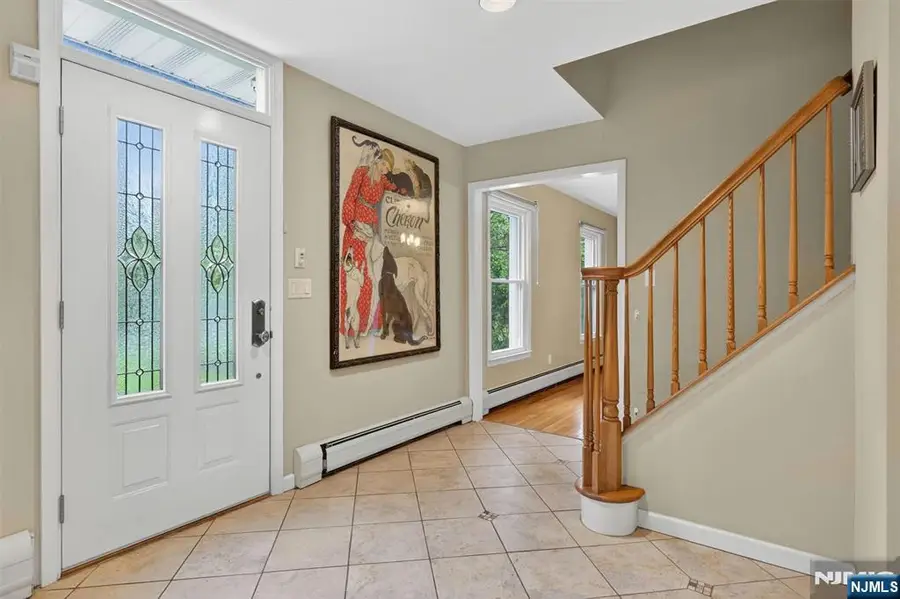 559 Wayne Drive, River Vale, NJ 07675 - #3
