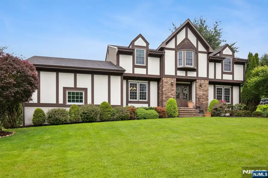 15 Bourbon Street, Wayne, NJ 07470 - #2
