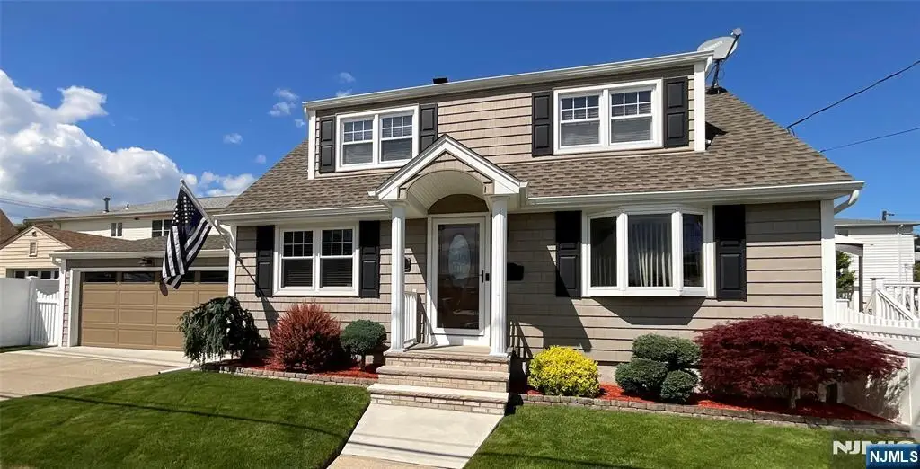 321 Thomas Avenue, Lyndhurst, NJ 07071 - #1