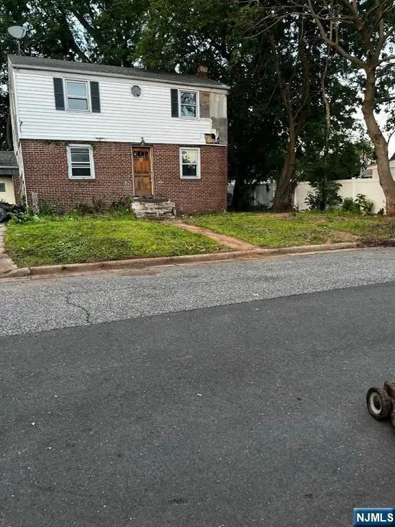 416 Alexander Avenue, Linden, NJ 07036