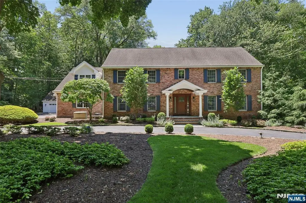 27 Duane Lane, Demarest, NJ 07627 - #1