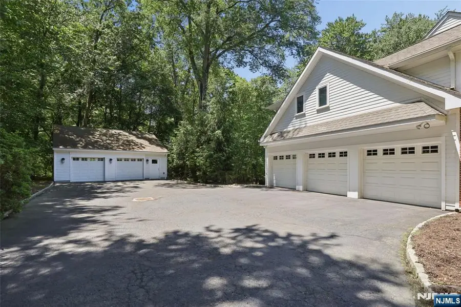 27 Duane Lane, Demarest, NJ 07627 - #3