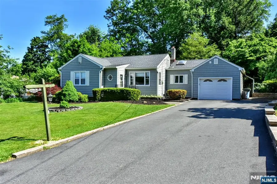 11 Mountain Ridge Drive, Wayne, NJ 07470 - #3