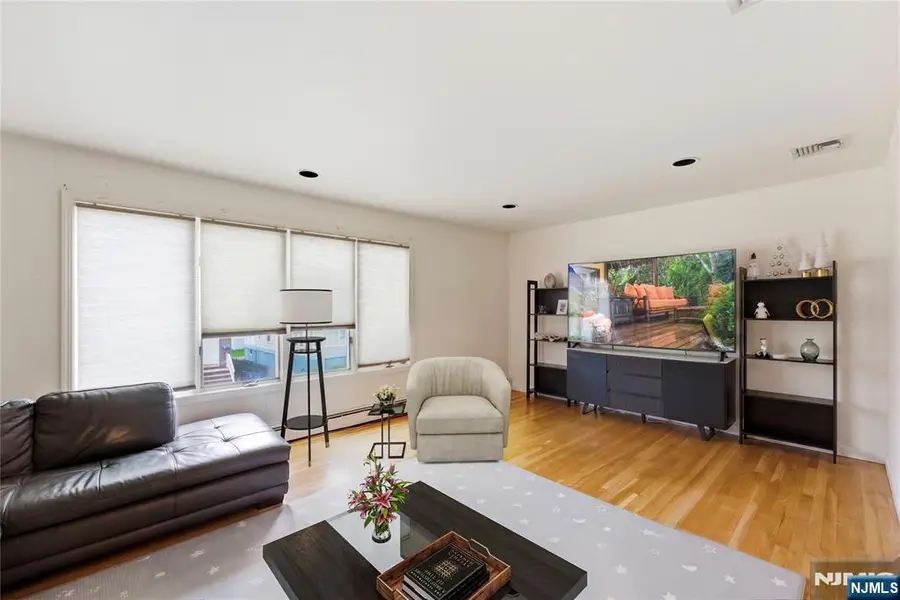 767 Kingsland Avenue, Ridgefield, NJ 07657 - #3