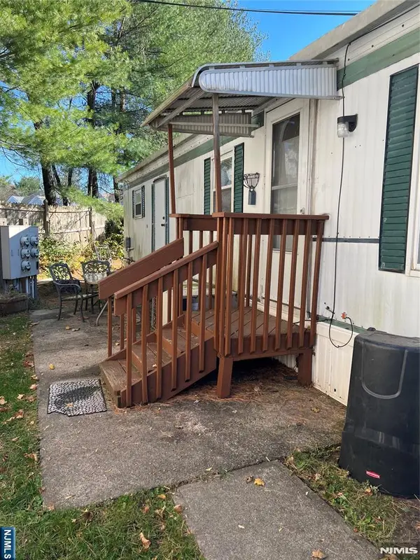 600-126 Pulis Avenue, Mahwah, NJ 07430