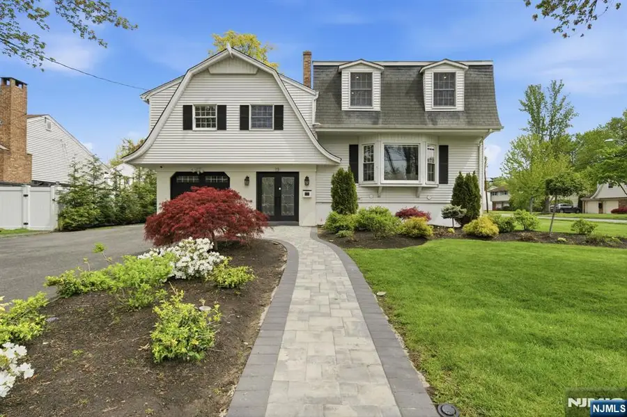 13 Dogwood Court, Paramus, NJ 07652 - #2