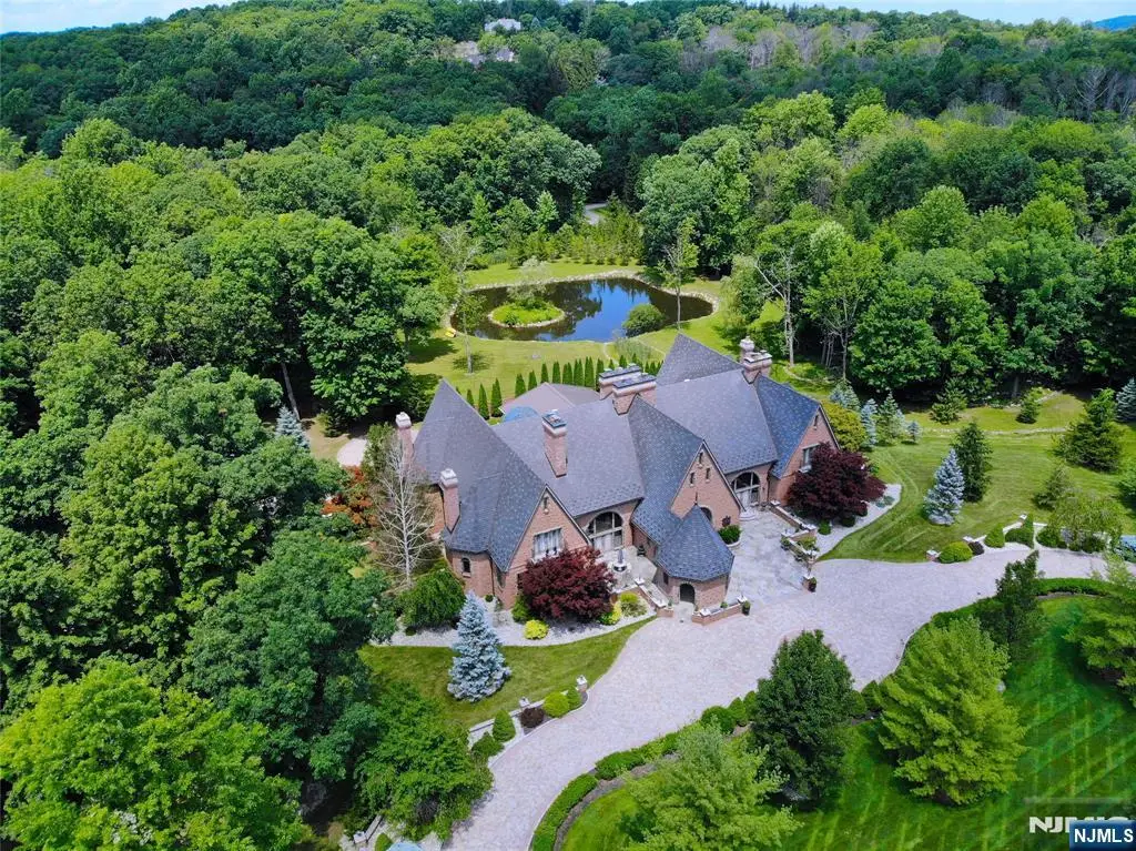 1 Cherokee Court, Sparta, NJ 07871 - #1