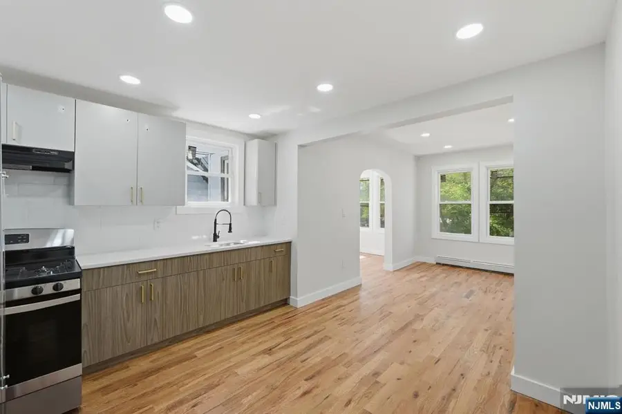 203-205 Hansbury, Newark, NJ 07112 - #3