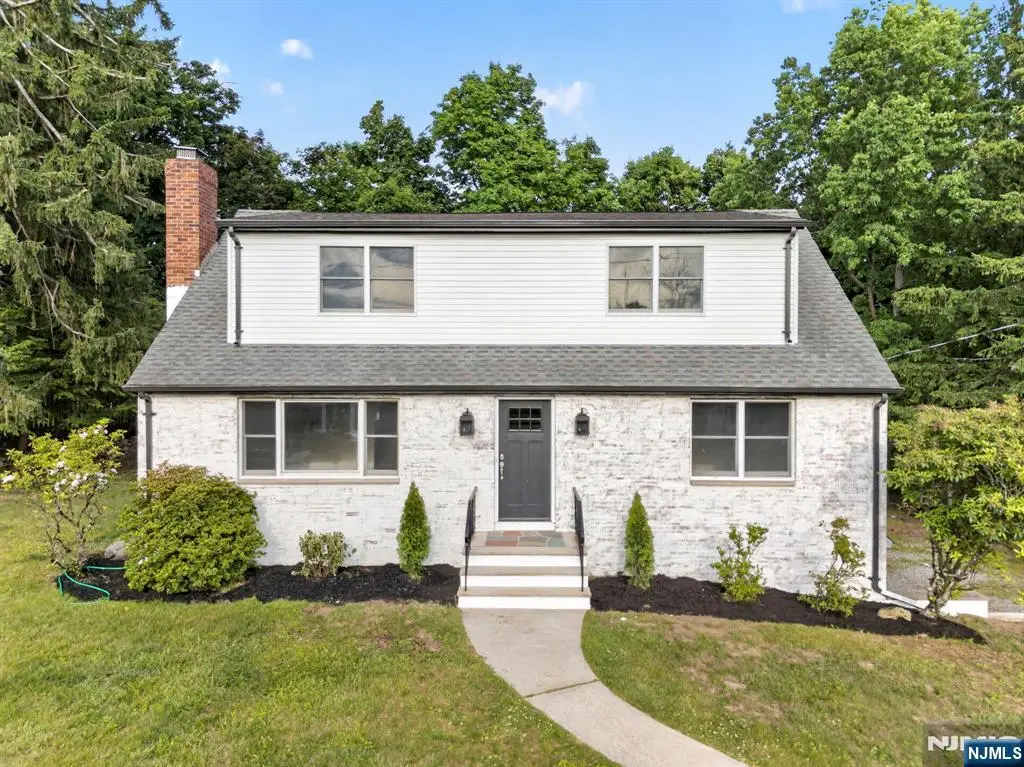 11 Franklin Street, Mahwah, NJ 07430 - #1