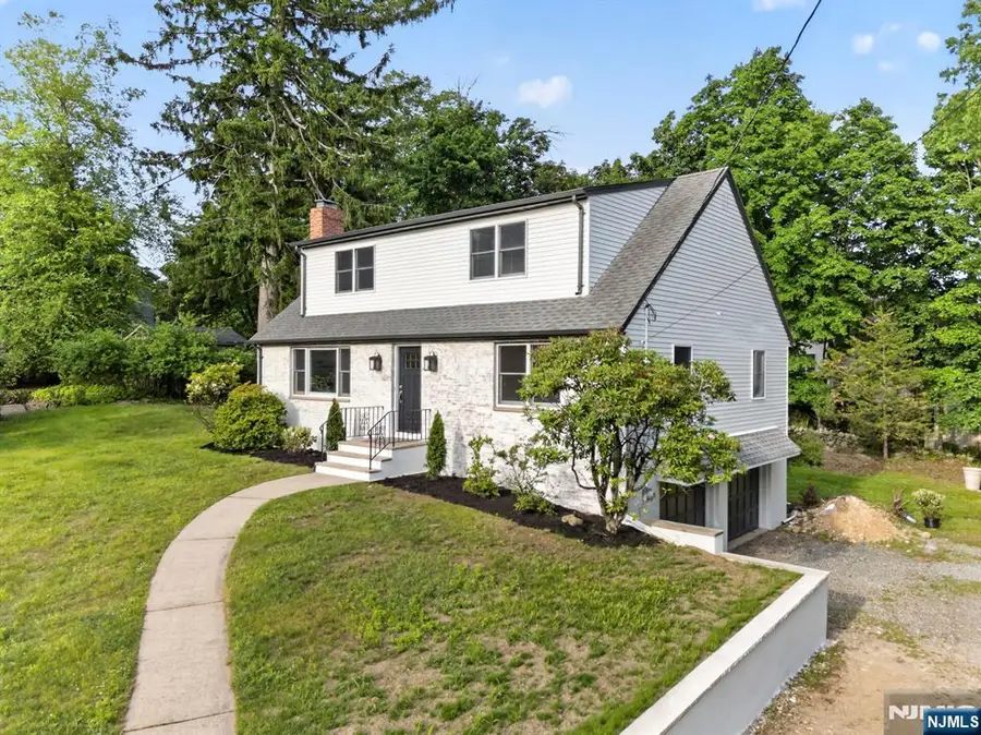 11 Franklin Street, Mahwah, NJ 07430 - #2