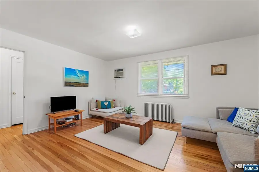 23-08 Howard D, Fair Lawn, NJ 07410 - #3