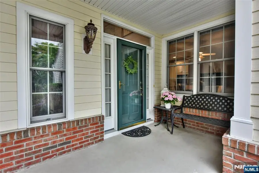 804 Fieldstone Terrace, Wyckoff, NJ 07481 - #3