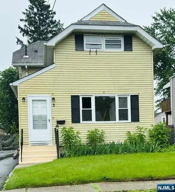 3 Woodside Avenue, Little Falls, NJ 07424