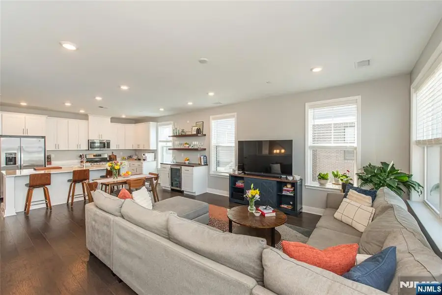363 Main, Singac, NJ 07424 - #3