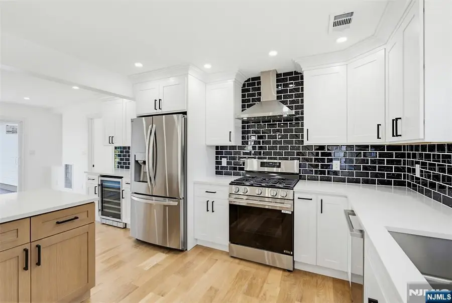 48 Kendall Drive, Parlin, NJ 08859 - #3