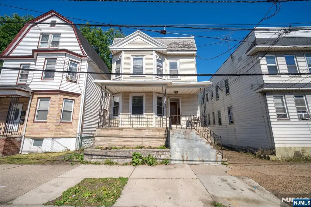 137-139 Palm Street, Newark, NJ 07106 - #1