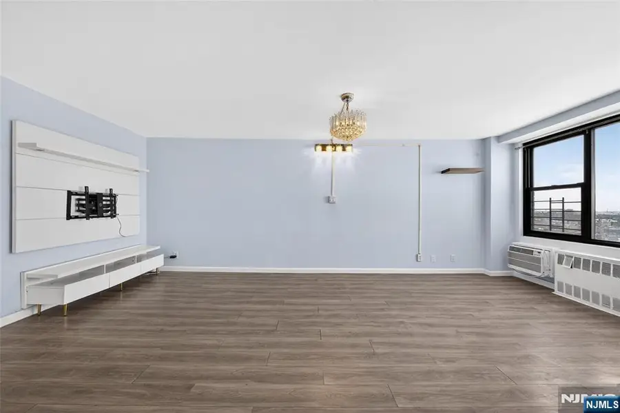 10 Huron Avenue 8J, Jersey City, NJ 07306 - #2