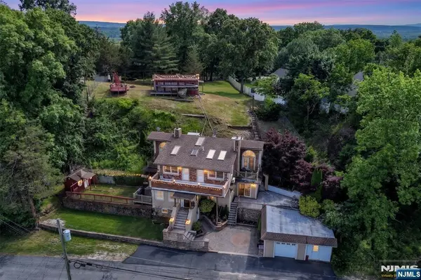 27 Joan Street, Wayne, NJ 07470