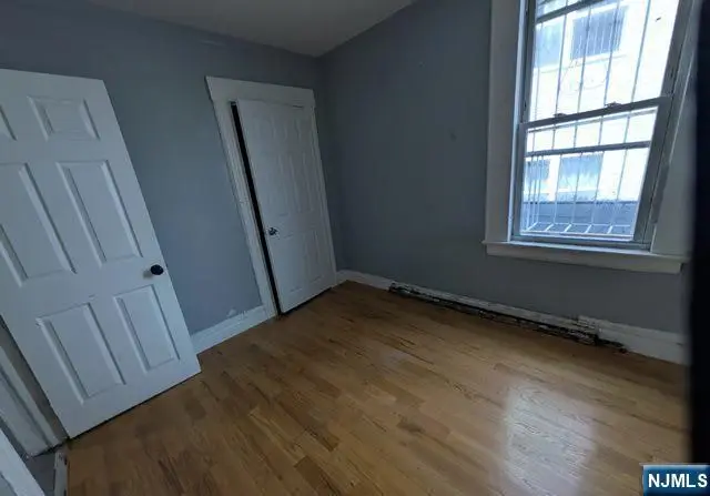 555 10th Street, Newark, NJ 07103 - #3