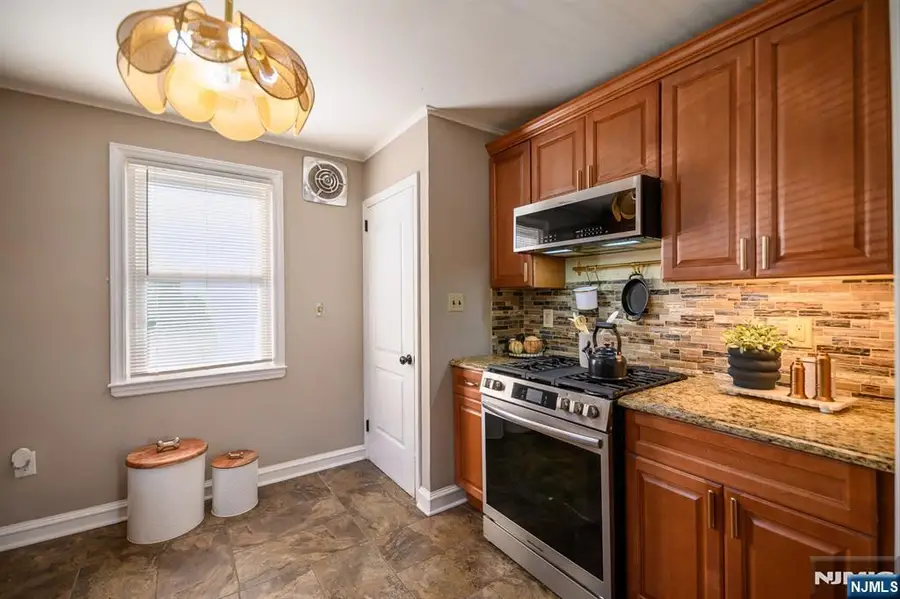 29 Reid Place, Hawthorne, NJ 07506 - #3