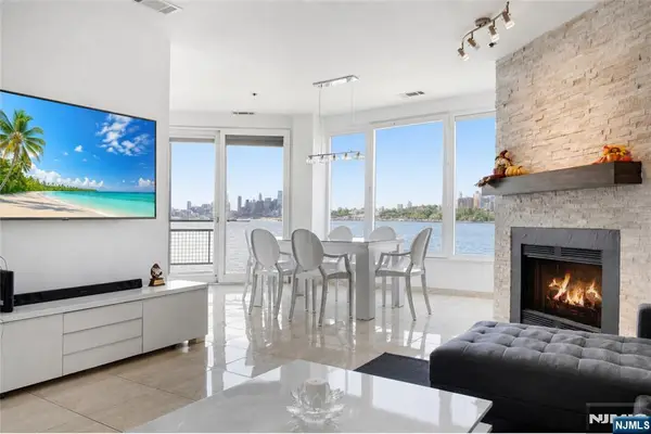600 Harbor Boulevard 928, Weehawken, NJ 07086