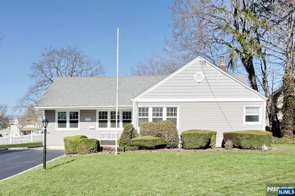 15-03 Everett Terrace, Fair Lawn, NJ 07410