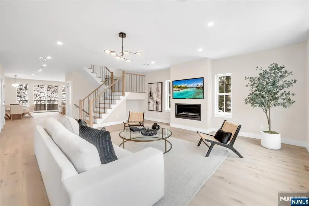 188 Broadway 2, Woodcliff Lake, NJ 07677 - #1