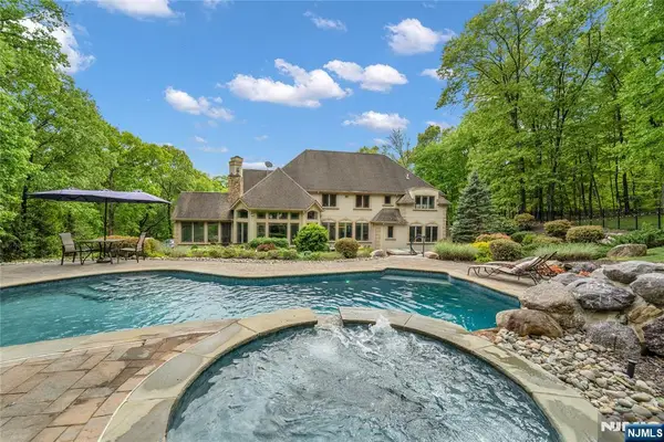 127 Waughaw Road, Montville Township, NJ 07082