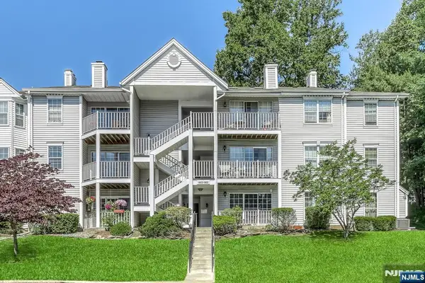 959 Juniper Way, Mahwah, NJ 07430
