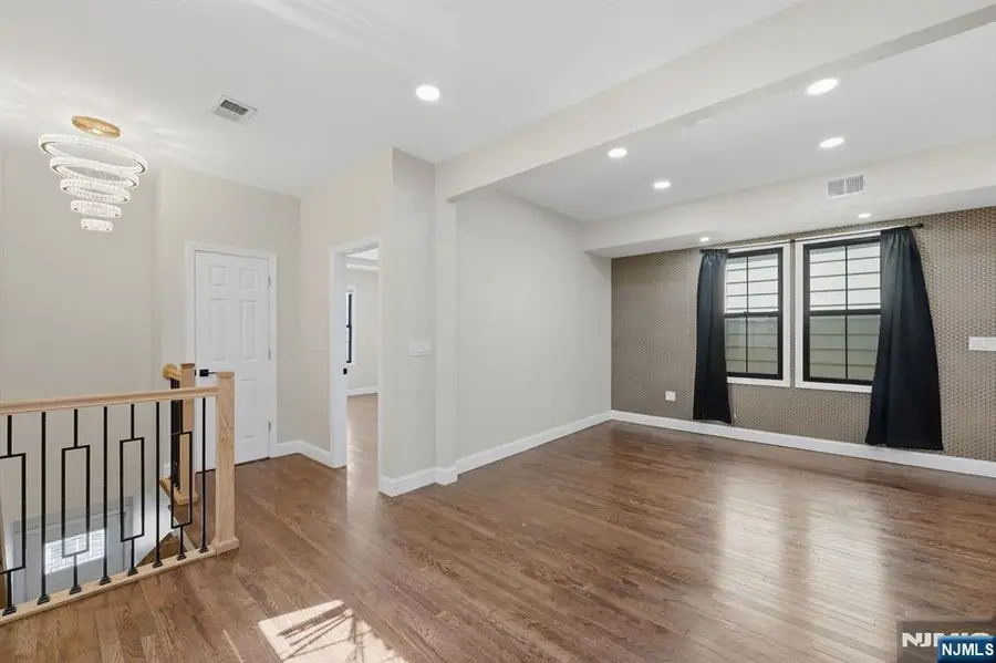 851 Garden Street, Elizabeth, NJ 07202 - #3