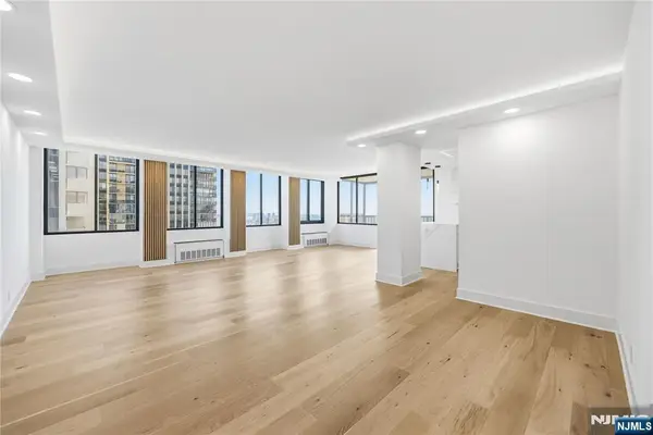 300 Winston 2617, Cliffside Park, NJ 07010