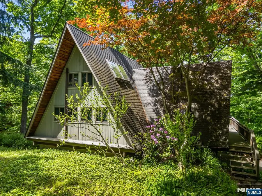56 High Hill Road, Tuxedo Park, NY 10987 - #2