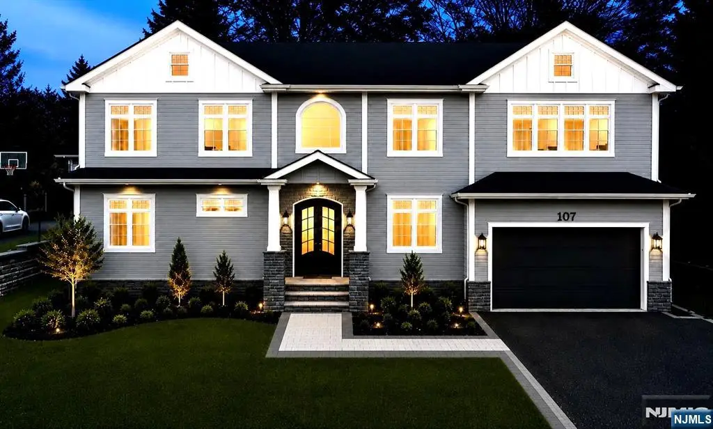 107 Knickerbocker Avenue, Hillsdale, NJ 07642 - #1