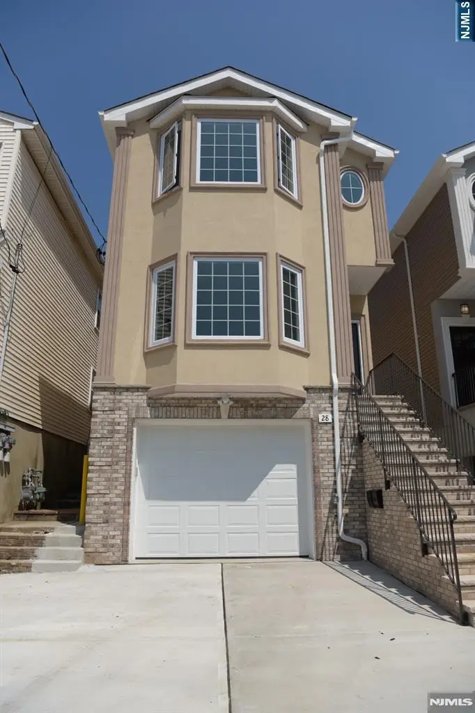 28 Davis Street, Harrison, NJ 07029 - #1