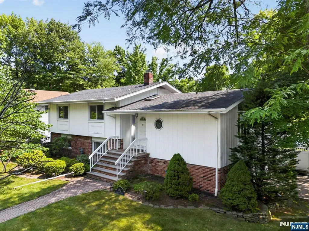 192 Jenkins Drive, Englewood Cliffs, NJ 07632 - #1