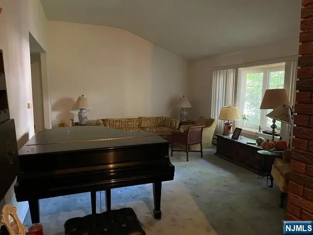 68 Dartmouth Road, Wayne, NJ 07470 - #2