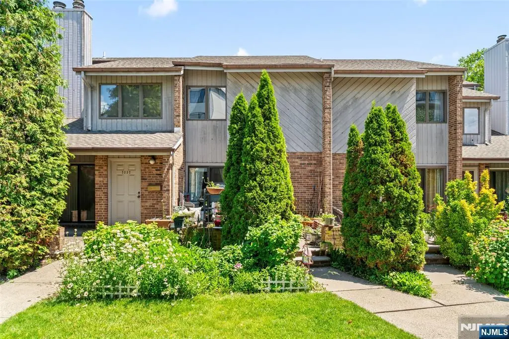 2330 5th Street 8, Fort Lee, NJ 07024 - #1