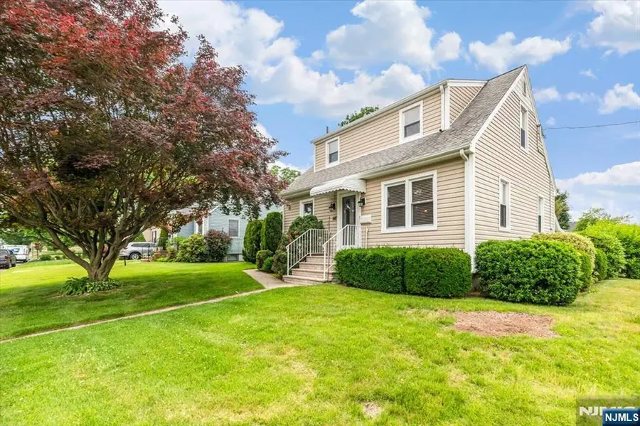 849 Wyoming Avenue, Maywood, NJ 07607 - #2