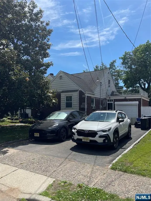 10-16 Burbank Street, Fair Lawn, NJ 07410 - #2