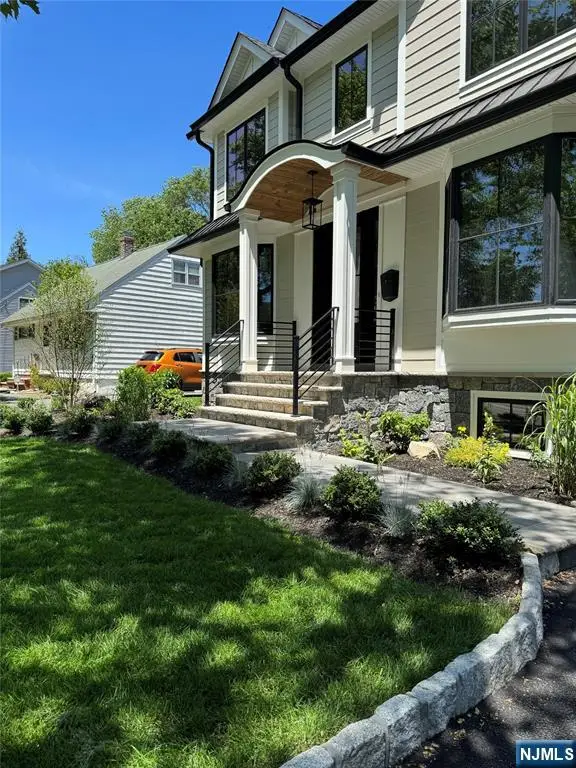 671 Delaware Avenue, Ridgewood, NJ 07450 - #2