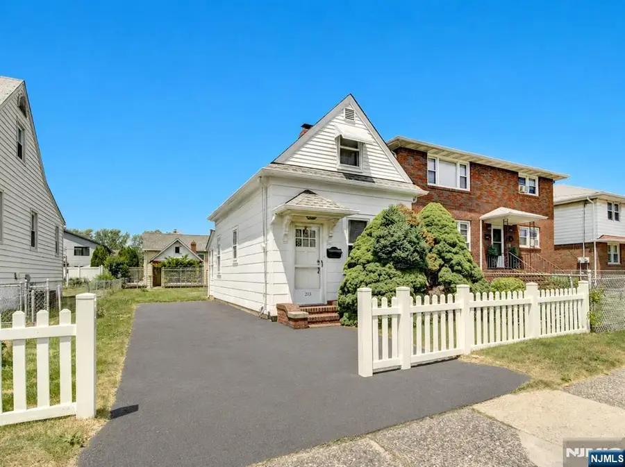 213 Kipp Avenue, Elmwood Park, NJ 07407 - #2