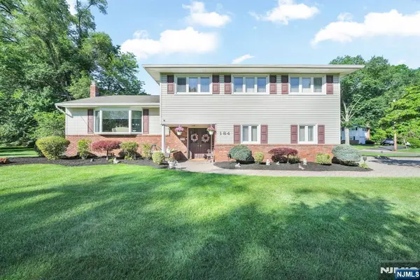 184 Andover Drive, Wayne, NJ 07470