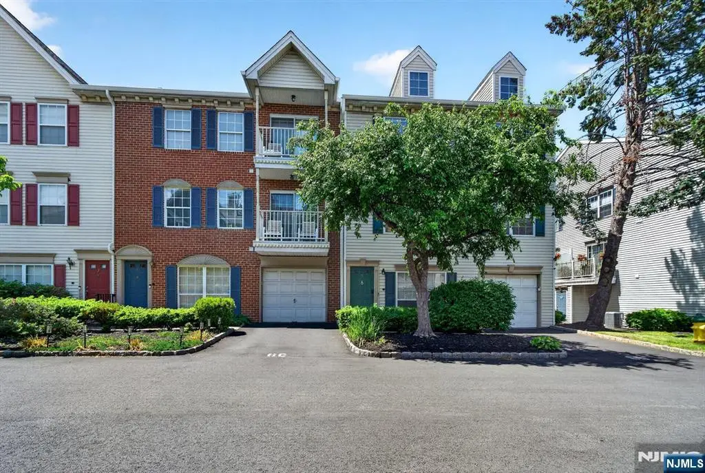 5 Krueger Court, Newark, NJ 07103 - #1