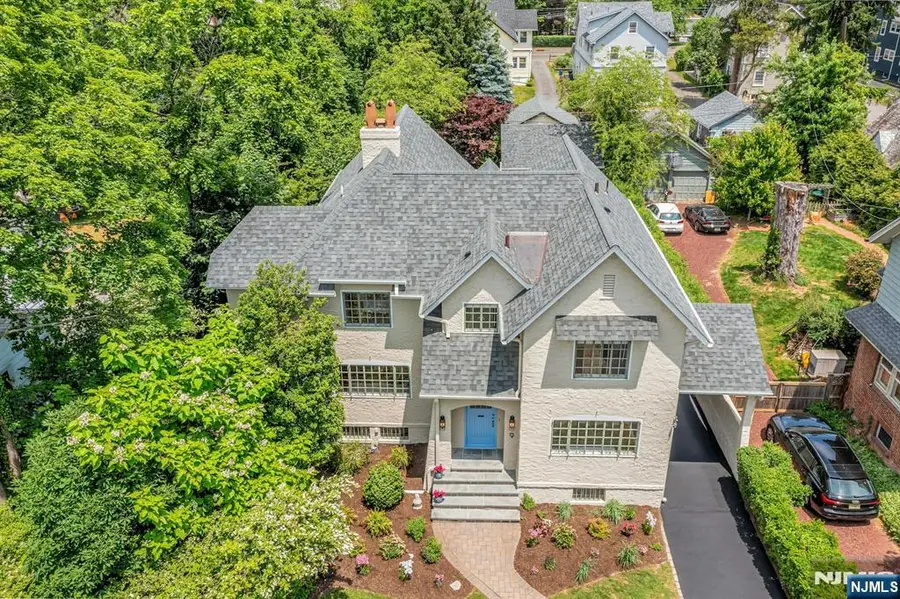 9 Parkway, Montclair, NJ 07042 - #3